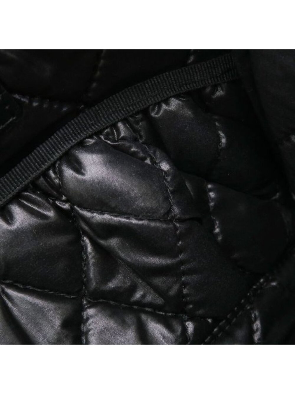 Chanel Camellia Pouch - Picture 9 of 9